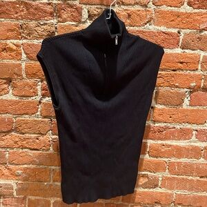Sleeveless 1/4 zip ribbed knit top